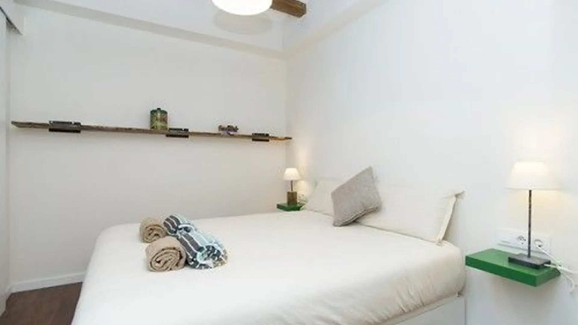 Apartments Sfamilia Barcelona Hotel