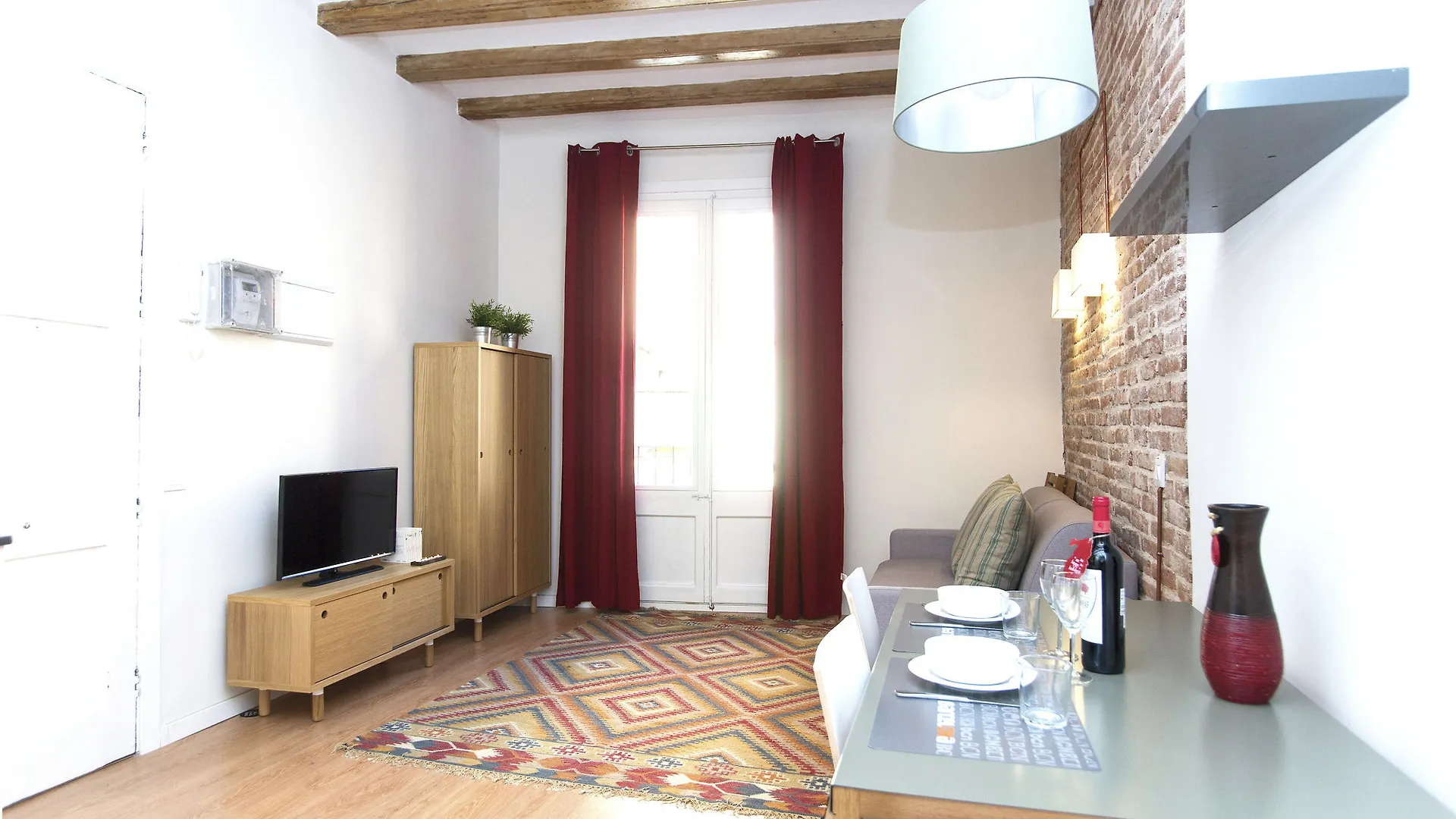 Apartments Sfamilia Barcelona 3*,  Spain