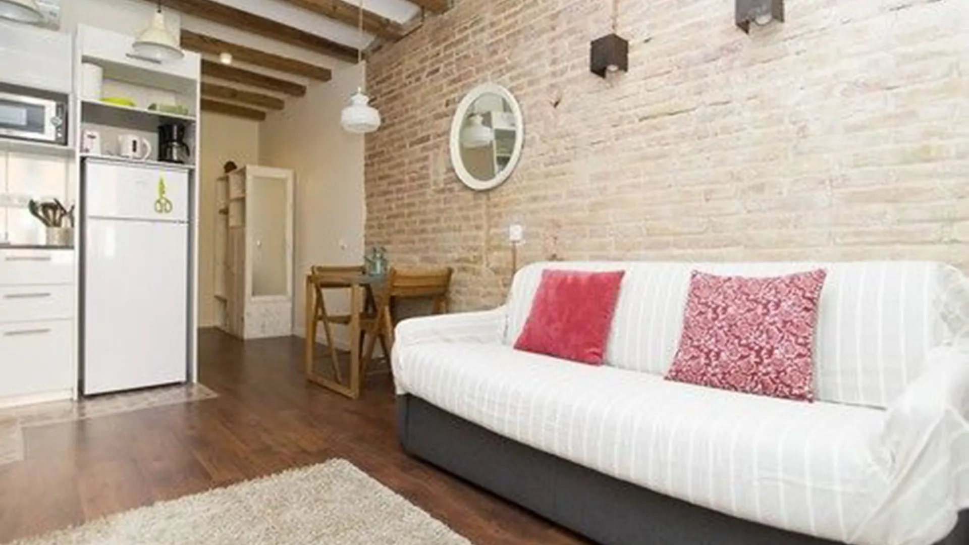Apartments Sfamilia Barcelona 3*,  Spain