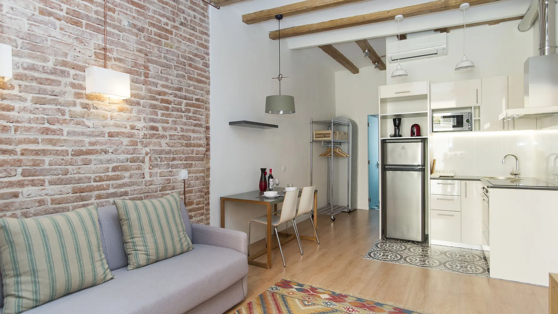 Hotel Apartments Sfamilia Barcelona